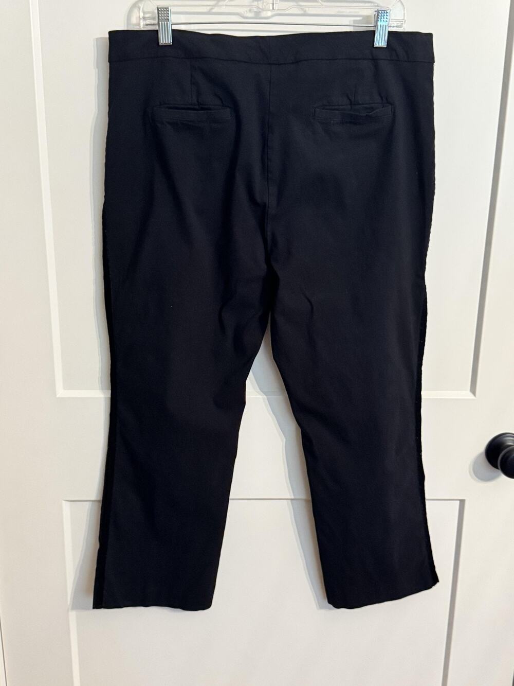 Lord & Taylor Dress Pants Sz 16 Black Crop Ankle Velvet Side Stripe Stretch Work
